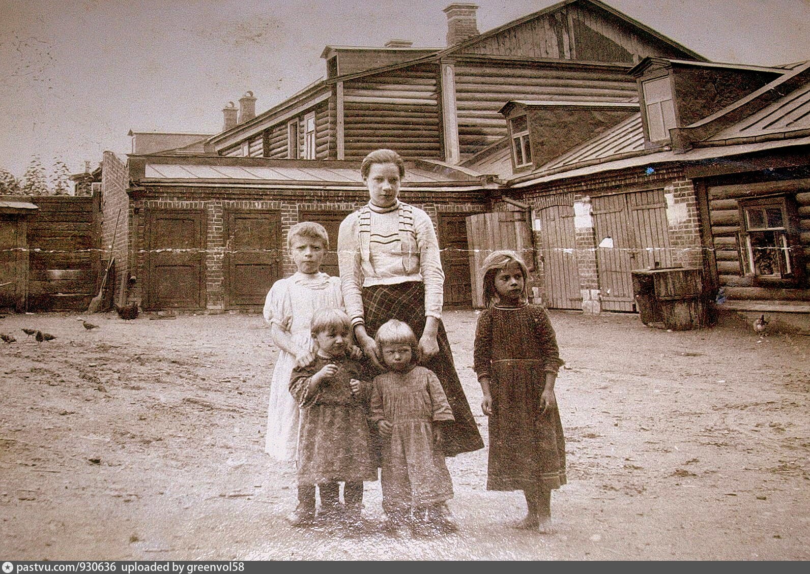 Деревенская родня. Крестовская застава в Москве. Крестовская застава в Москве история. Старые фото родные. Родные старые места.