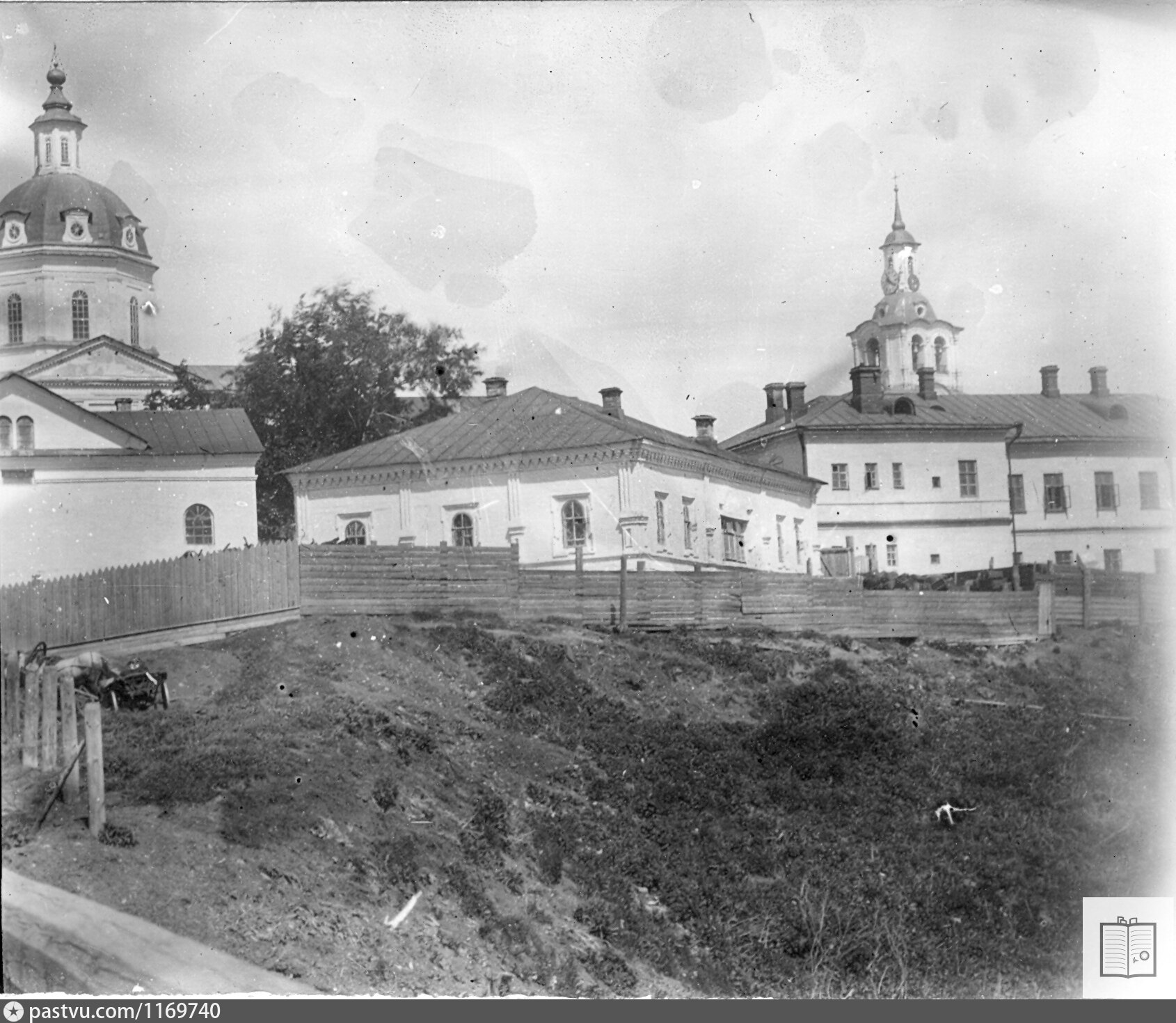 Г Киров, Спасский собор