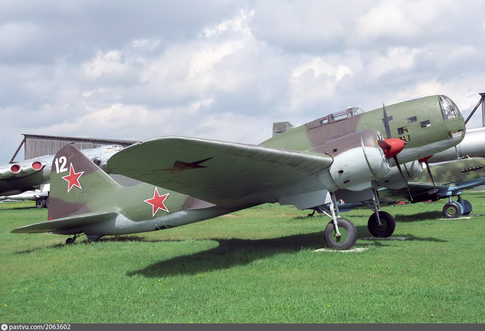 Бомбардировщики дб. ДБ-3 (ЦКБ-30) — Дальний бомбардировщик. ДБ-3ф бомбардировщик. Самолет ДБ-3ф. ДБ-3 бомбардировщик.