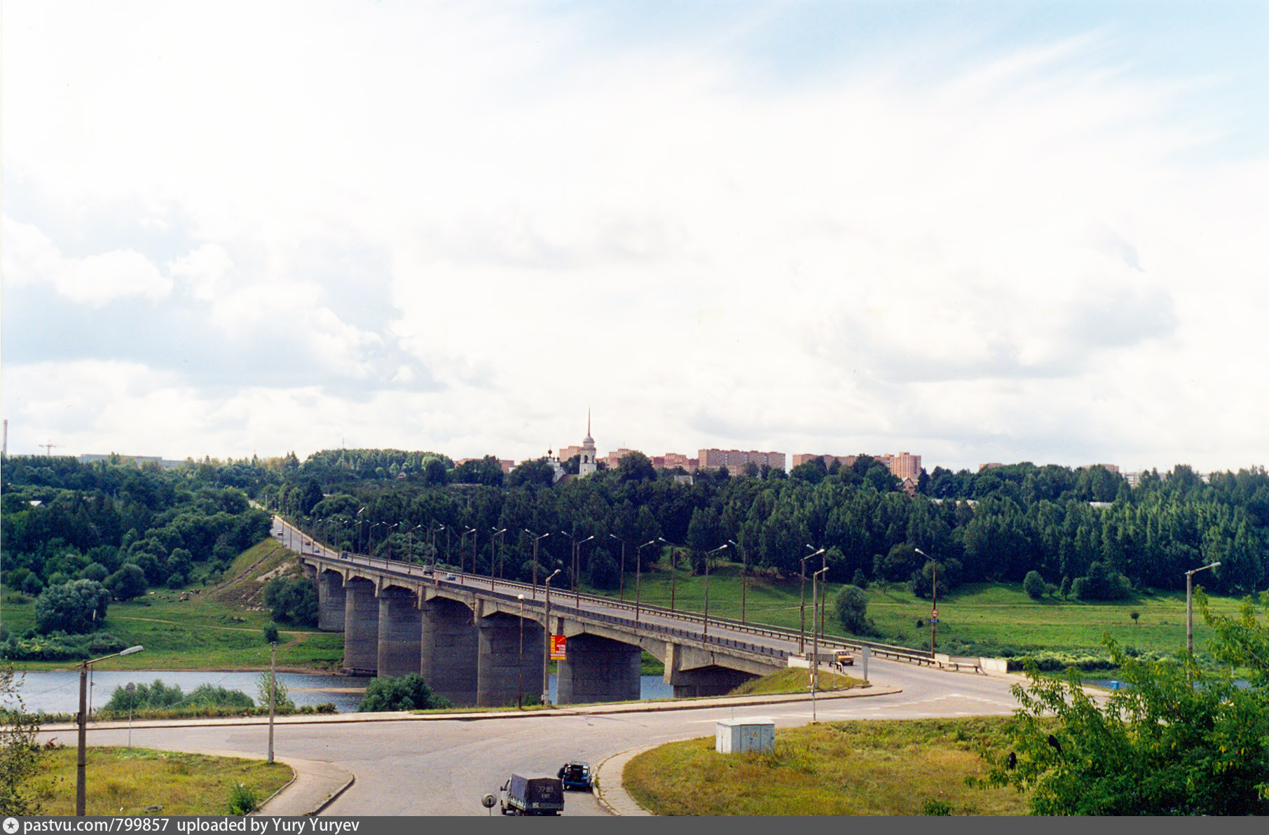 районная библиотека мосты