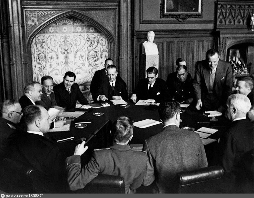 Конференция 1945 4 11 февраля