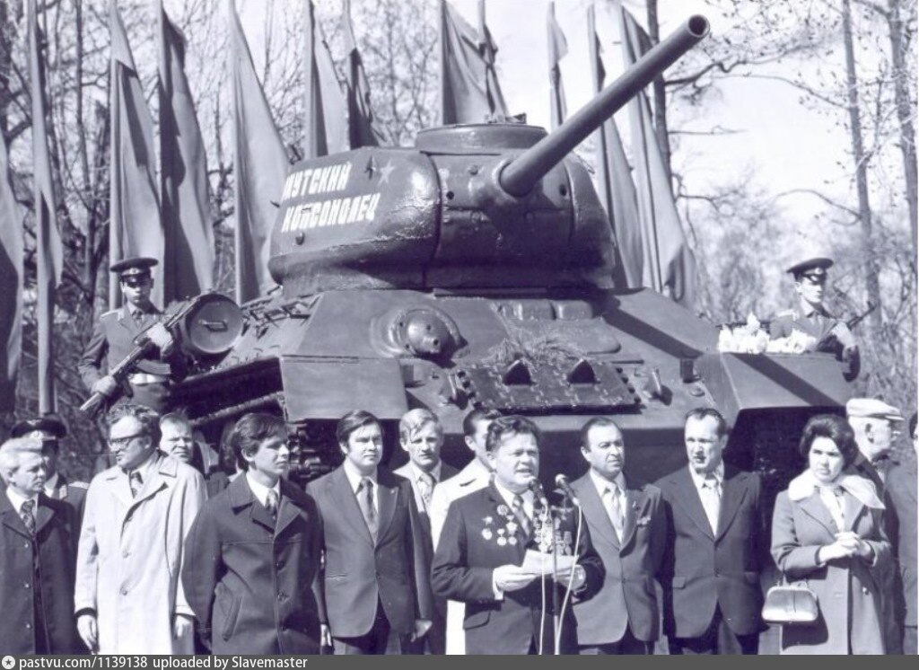 Фото парада победы 1990 года