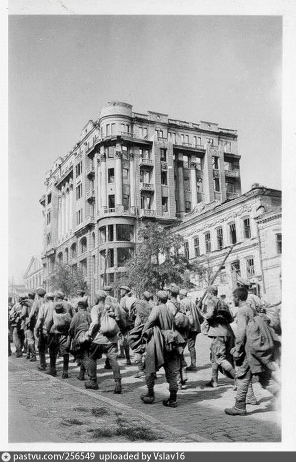 Оккупация дона. Оккупация Ростова на Дону 1942. Гостиница Ростов 1942. Снимки 1942 Ростов на Дону.