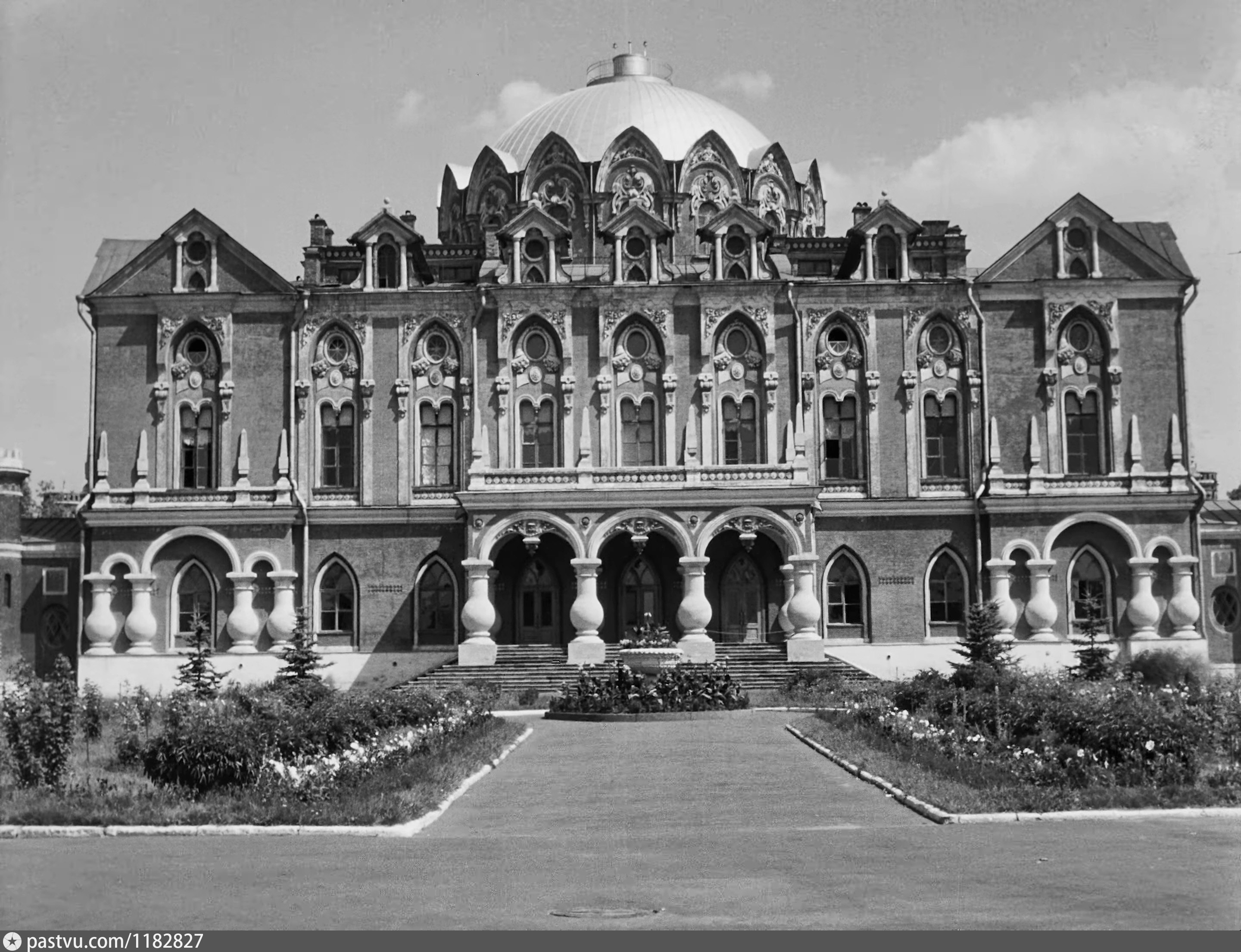 Академия жуковского в москве фото