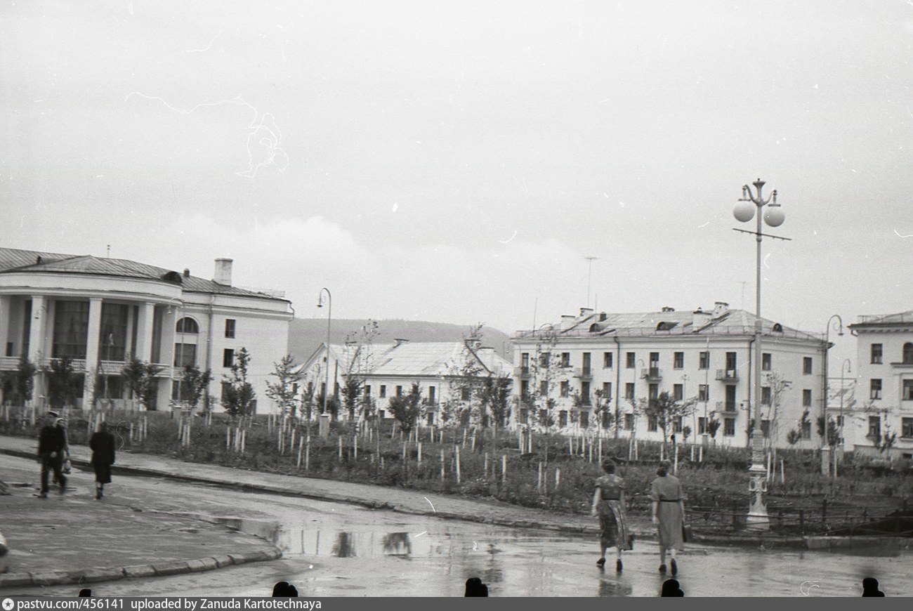 Бесплатный старые. Жигулевск 50 годы. Жигулевск 1990. Жигулевск парк 1960. Жигулёвск 1950-е пивзавод.