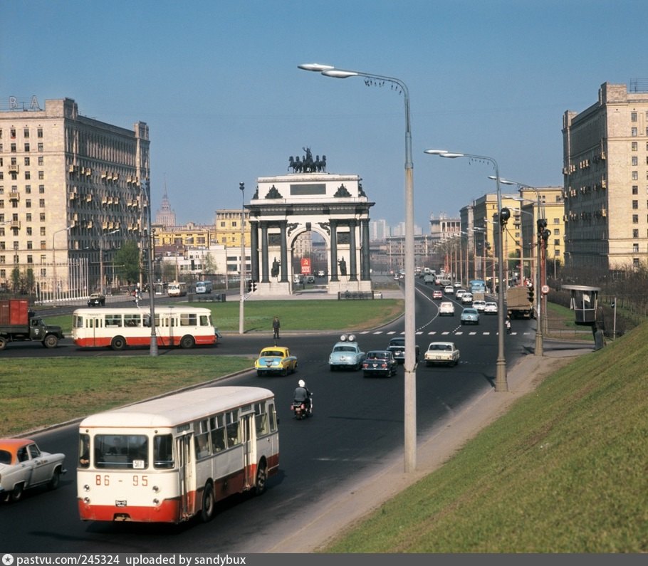 На Кутузовском проспекте