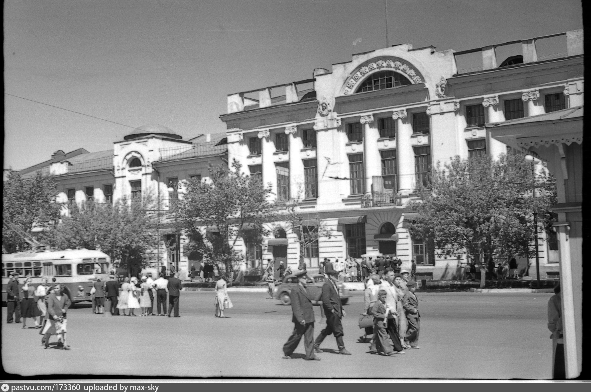 Омск 50. МТБ-82д Омск. Омск 1959 год. Улица Ленина Омск 1970. Омск в 60 годах фото.