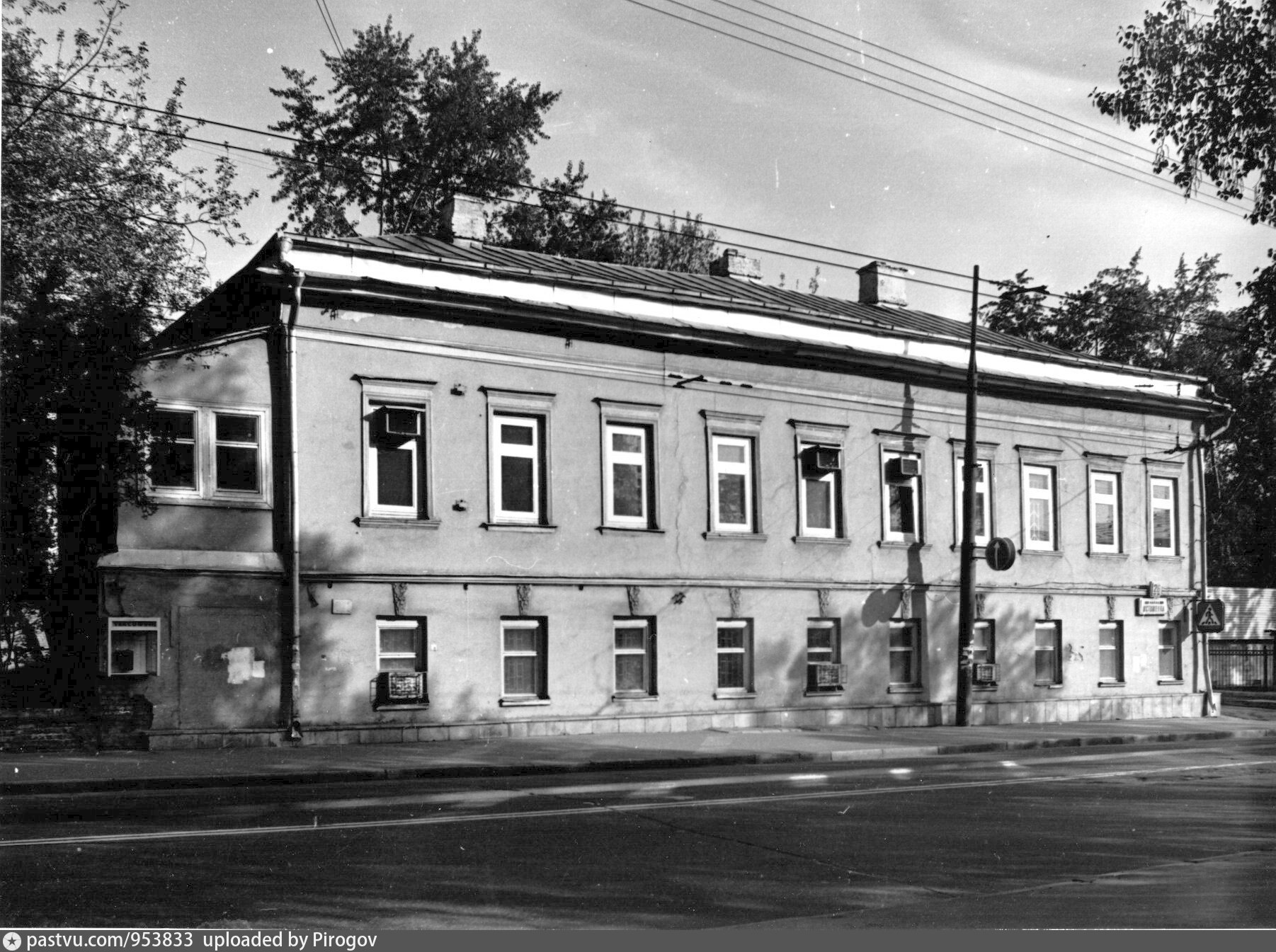 Остоженка 53а. Остоженка д 38 стр 1 Москва. Старое здание МГИМО на Остоженке. Палаты Киреевского на Остоженке.