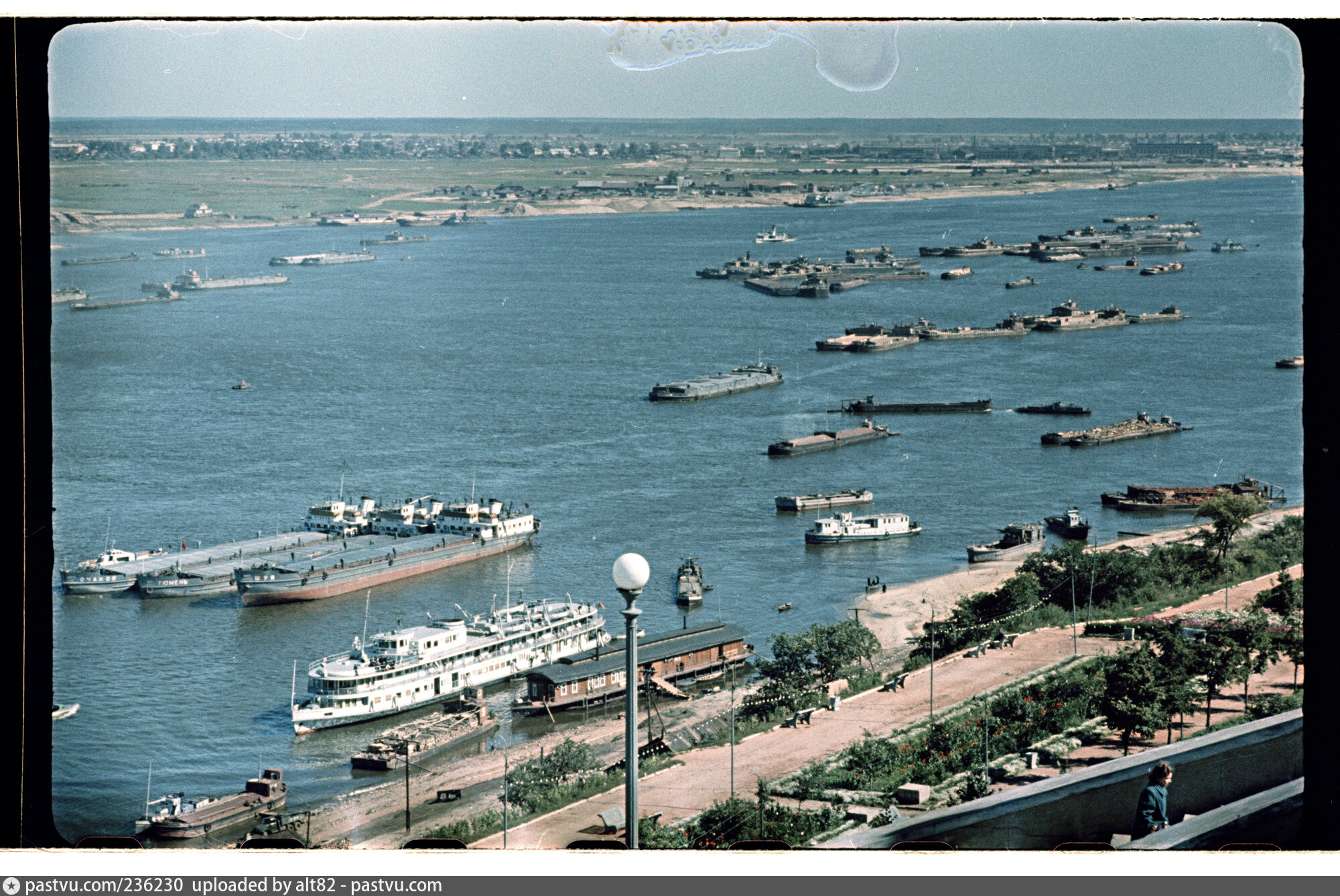 Река волга раньше. Семён Фридлянд город Горький 1950. Нижний Новгород 1950е. Волга Нижний Новгород 1950. Город Горький Волга.