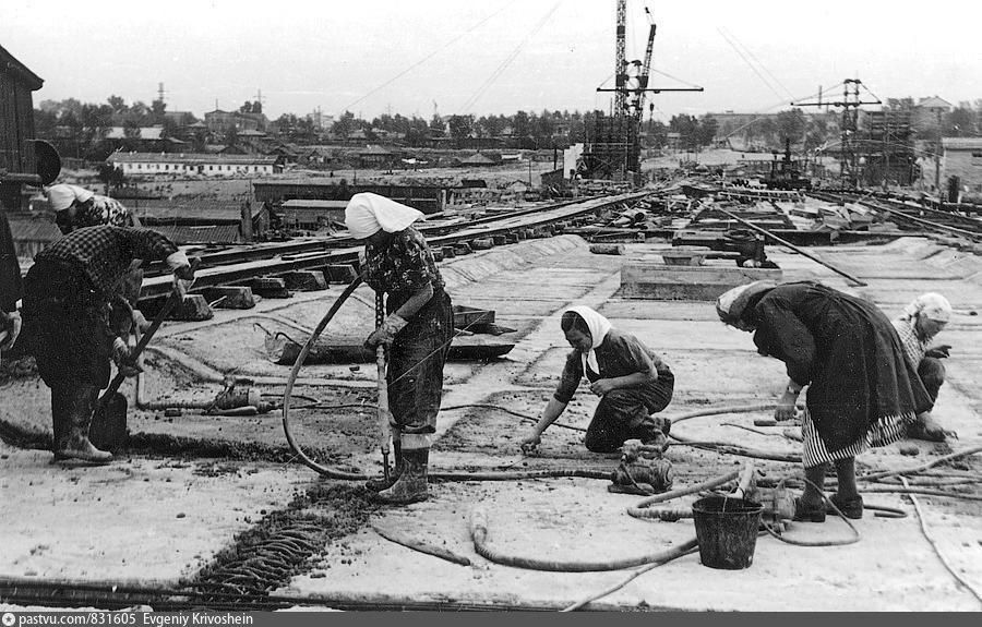 Год строительства. Стройка коммунального моста Новосибирск. Октябрьский мост Новосибирск 1955. Испытание коммунального моста Новосибирск. Новосибирск 1955 год.