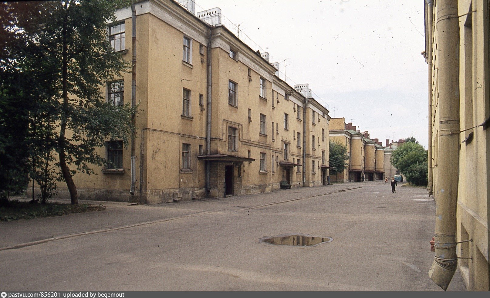 тракторная улица санкт петербург