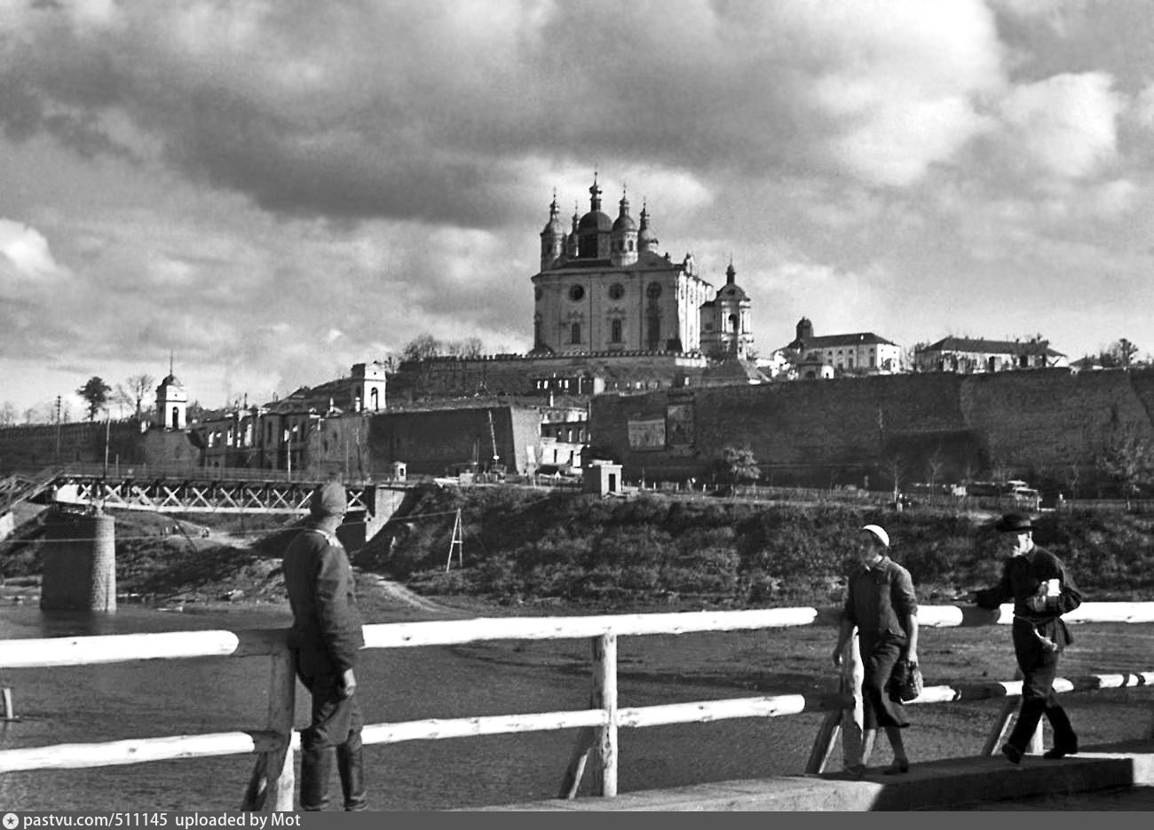 Время в смоленске. Смоленск 1941-1945. Смоленск 1945. Смоленск 1941. Смоленск Соборная гора после войны.