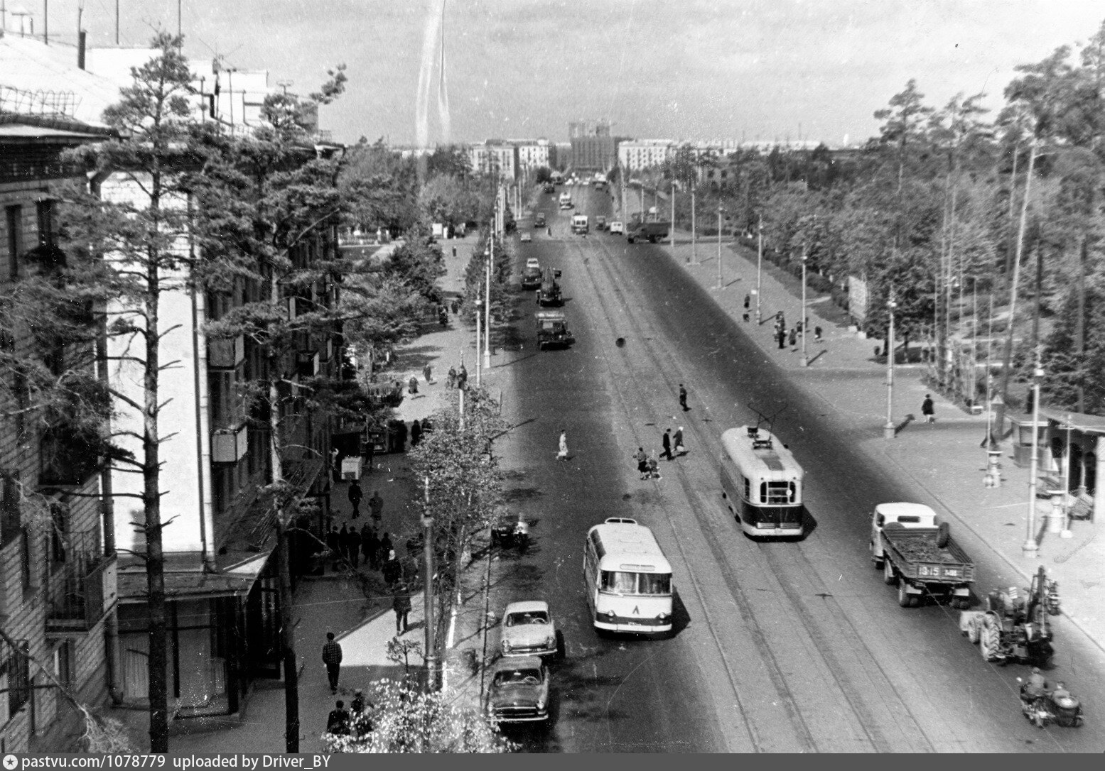 метро тракторный завод минск