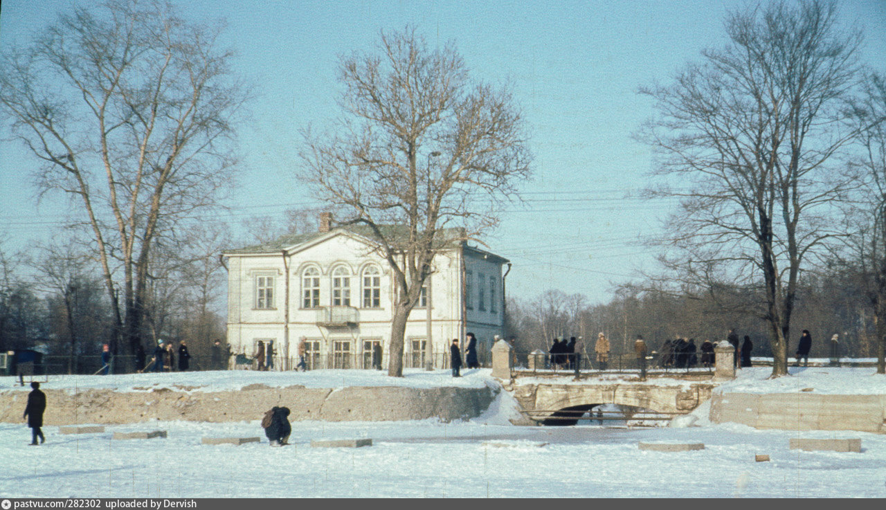 Кузьминки - дом у плотины - Retro photos