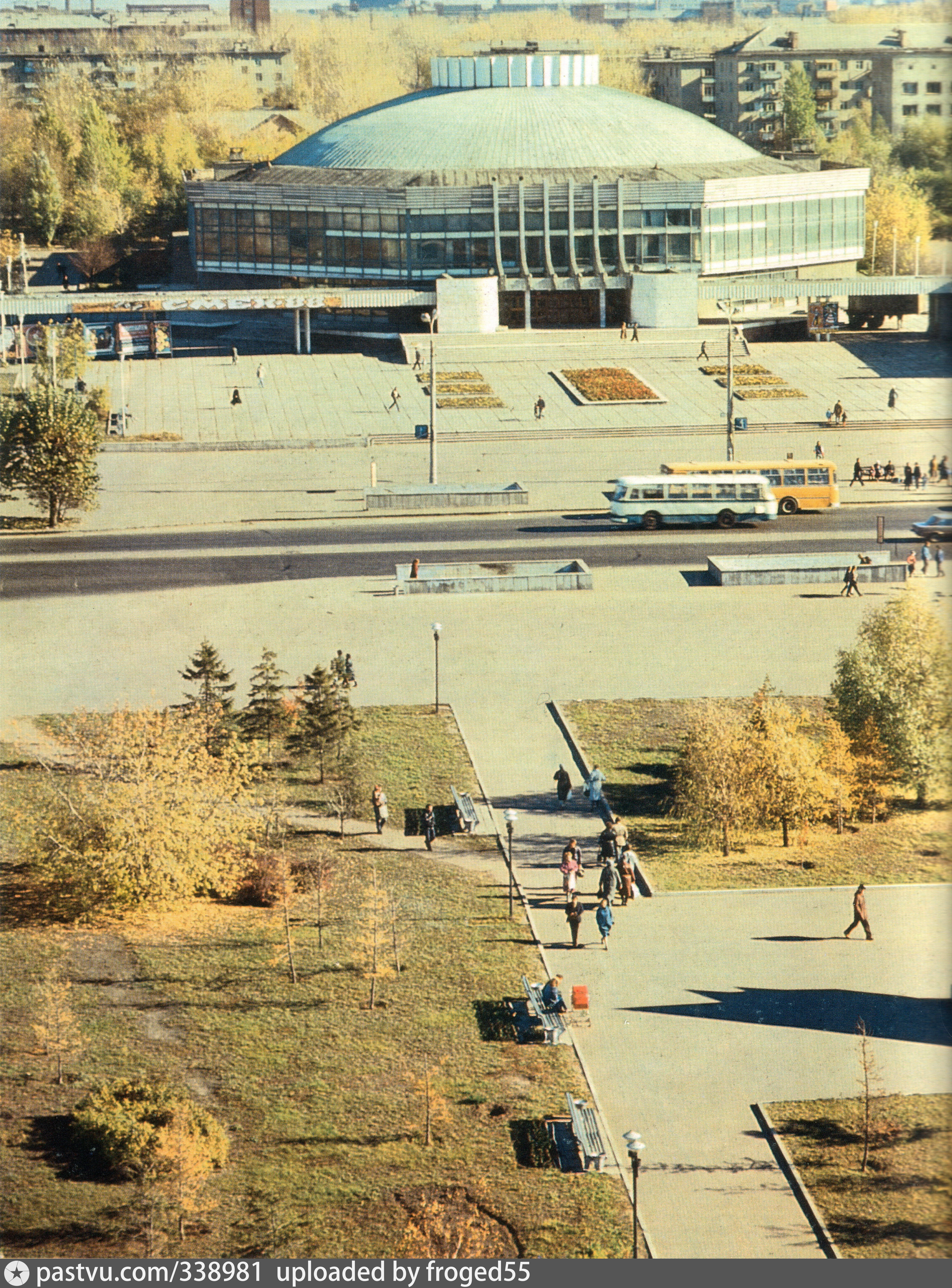 Цирк 1988. Омск 1988. Омск СССР. Омск 1988 год. Омск 1988 год фото.