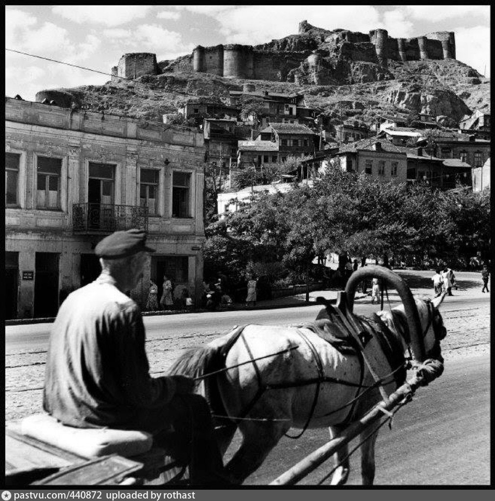 черно белые фотографии тбилиси