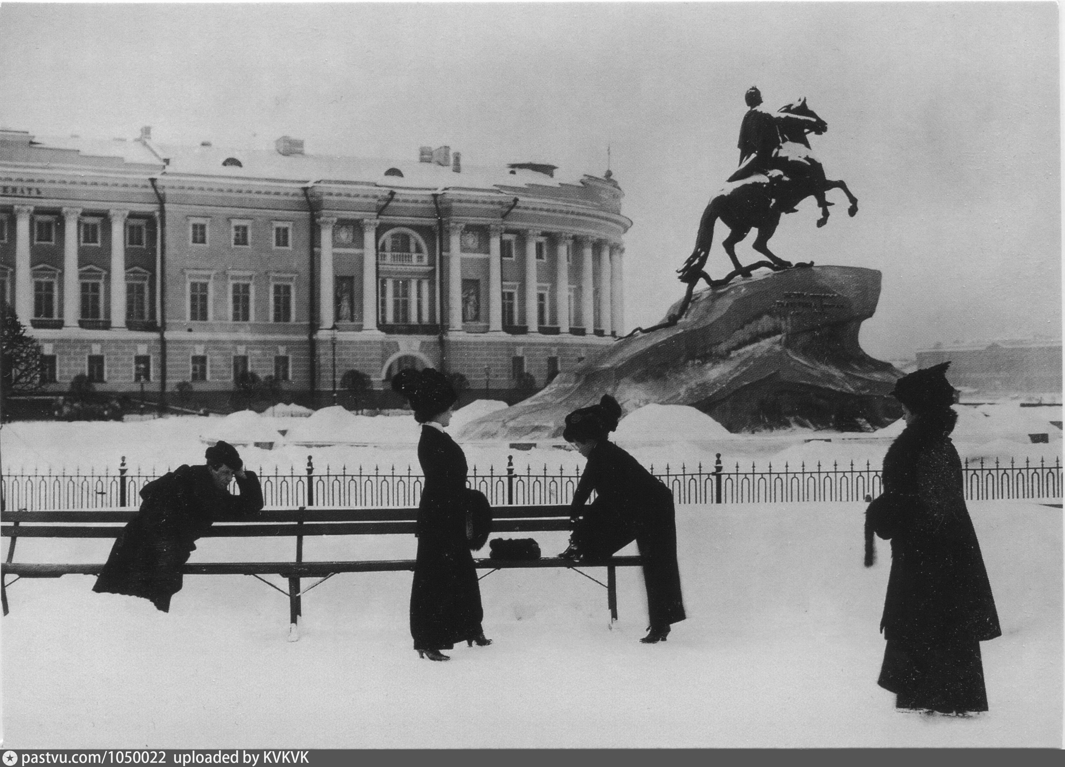 Питер начало. Сенатская площадь 19 век. Фотографии Карла Буллы Санкт-Петербург. Медный всадник в Санкт Петербурге 19 век. Сенатская площадь Санкт-Петербург зимой.