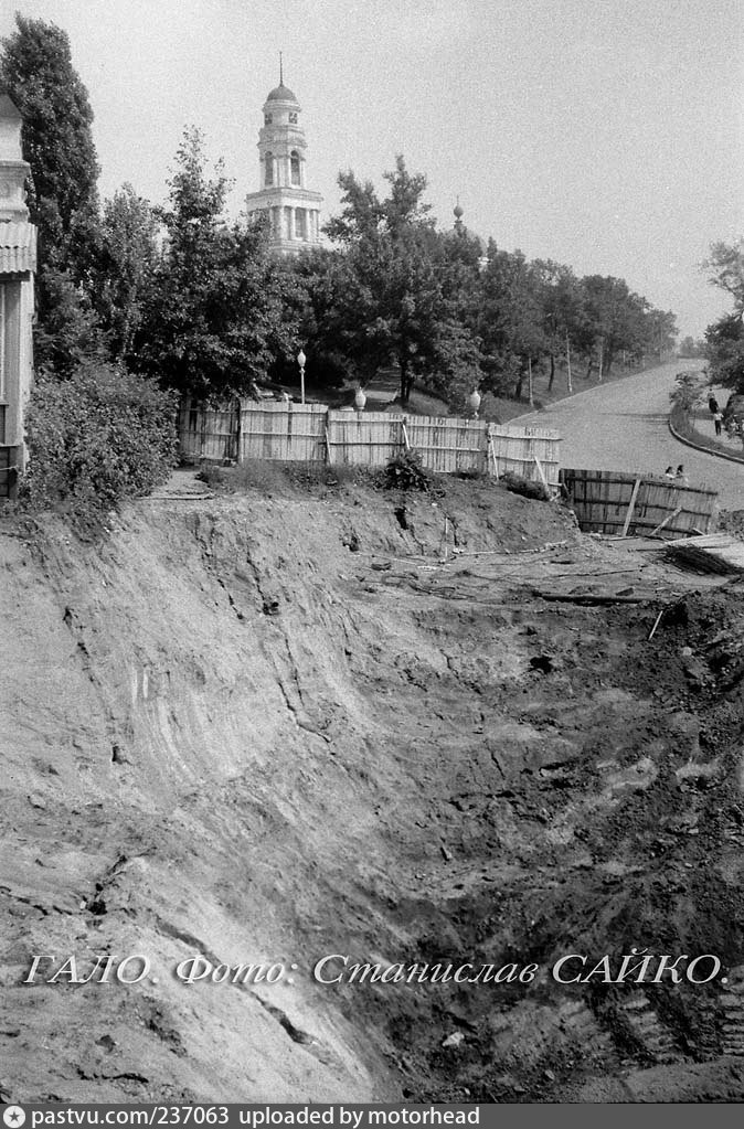 Петровское липецк. Петровский проезд Липецк. Петровский спуск Липецк история. Подземный переход Петровский в Липецке. Подземный город Липецк.