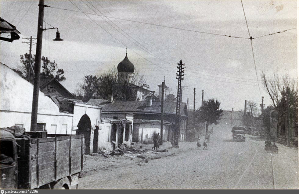 Оккупация пскова. Немцы в Пскове 1941. Псков улицы 1941. Фото оккупированного Пскова.