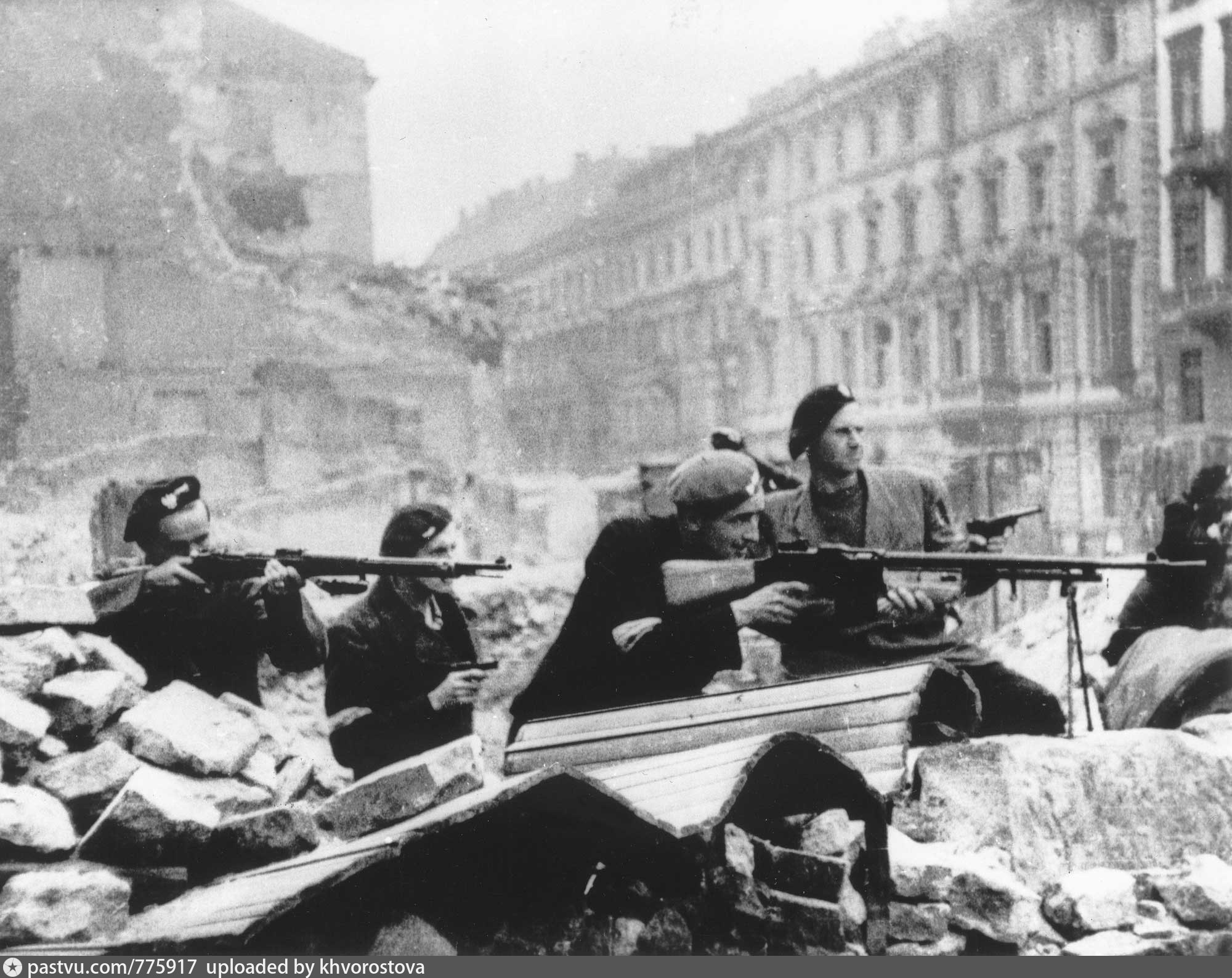 Восстания 1944 года. Варшавское восстание 1944. Варшавского Восстания 1 августа 1944. Варшавское восстание армия Крайова. Восстание армии Крайовой 1944.