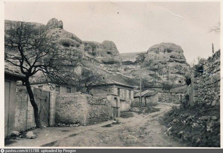 Бахчисарай почтовое. Бахчисарай 1942. Ретро Бахчисарай. Эски Чешме Бахчисарай. Альма Кермен.