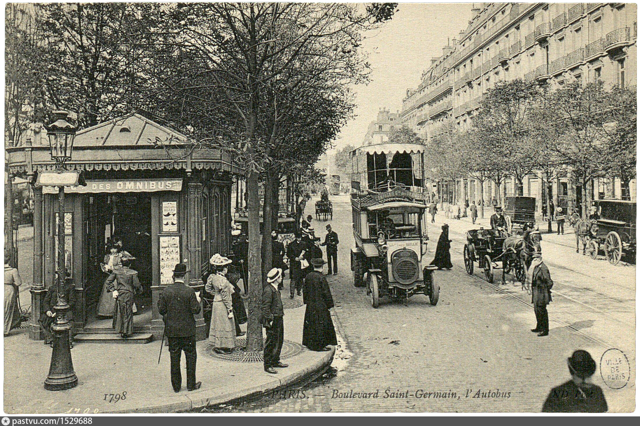Boulevard SaintGermain, l'Autobus