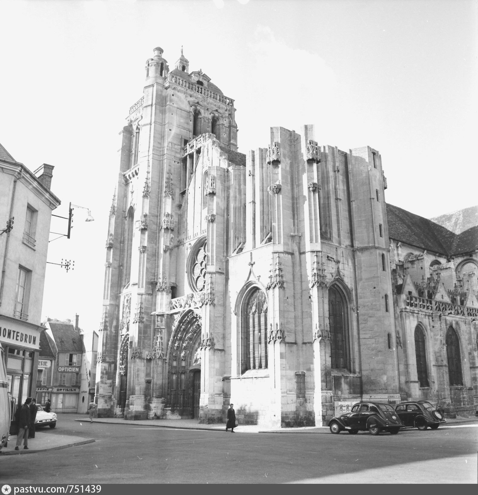 Église Saint-Pierre de Dreux