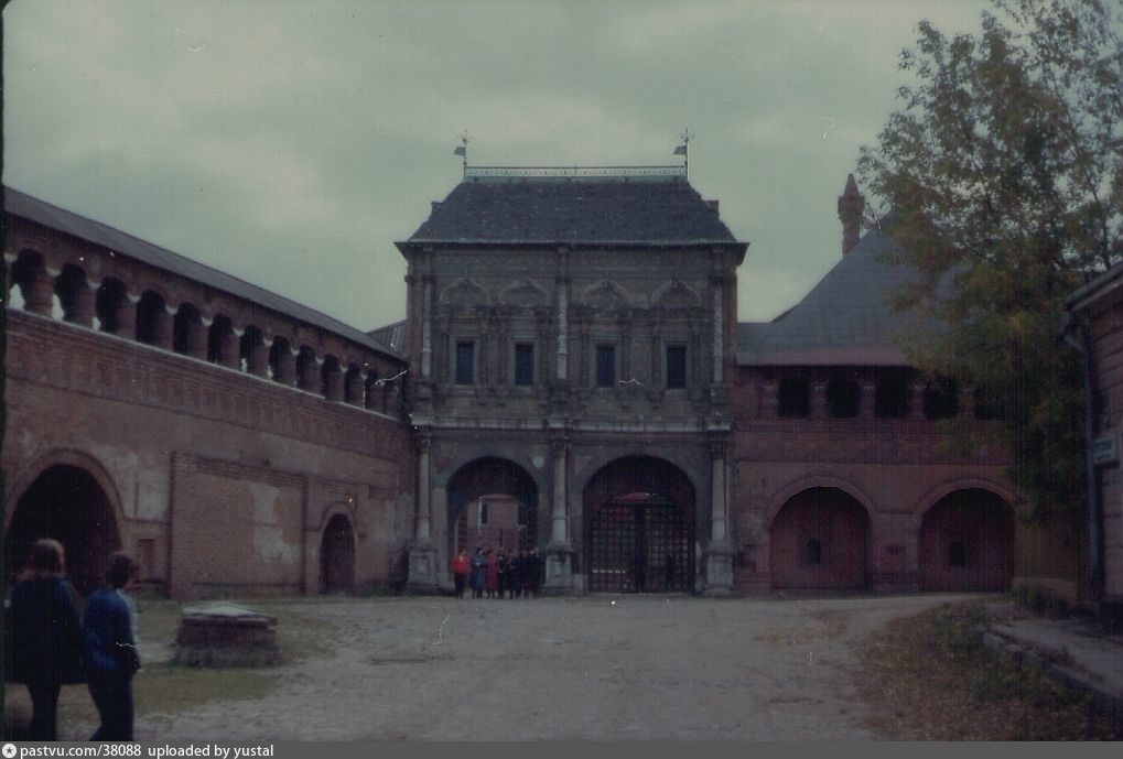 Крутицкое подворье старые фотографии