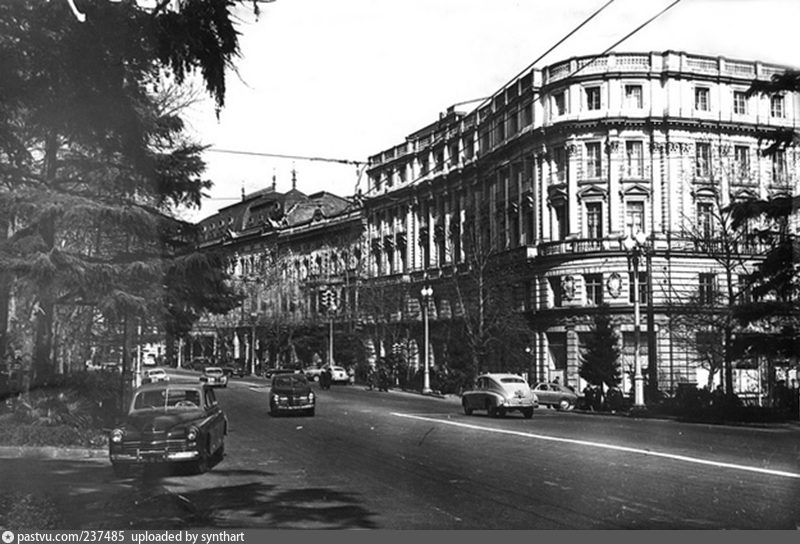 Улица Руставели Фото