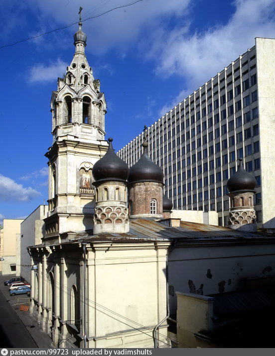 Церковь красный звон. Церковь красный звон. Здание цк кпсс ипатьевский переулок. Церковь николы красный звон. Церковь красный звон.