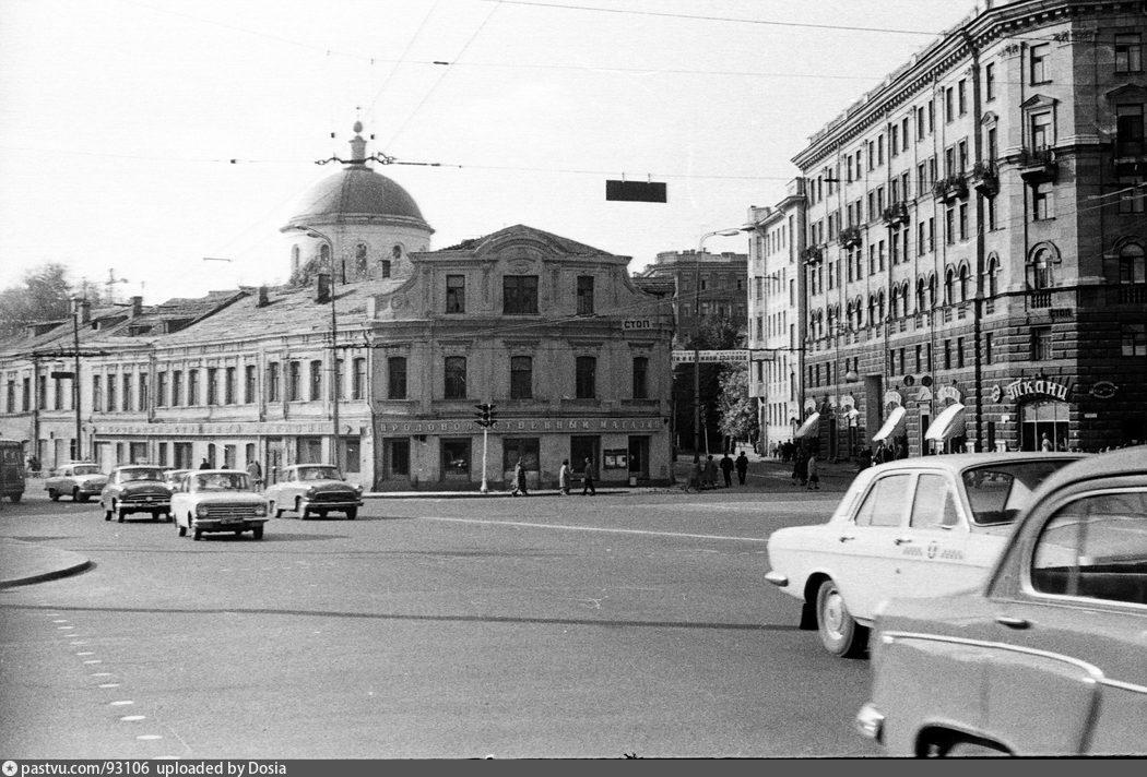 Никитские ворота москва