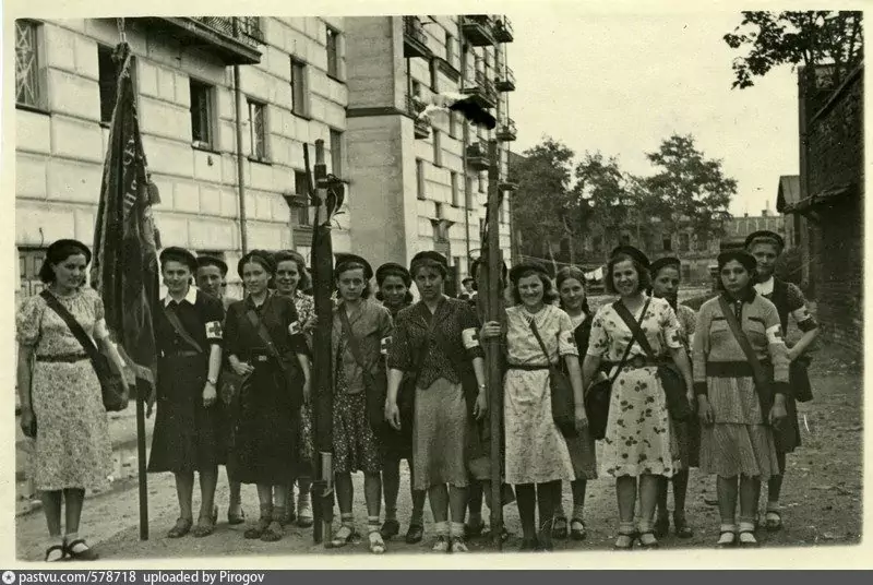 Валовая улица, 11