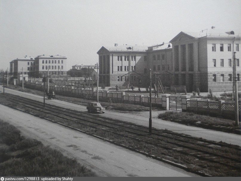 Поликлиника чернокозова шахты. Город Шахты старые фото. Старинные фото города Шахты. Ретро фото города Шахты. Советская и Чернокозова.