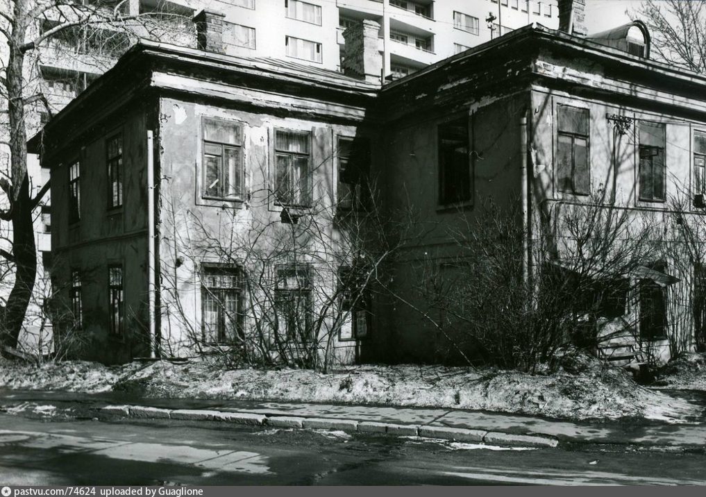 Москва чертольский переулок