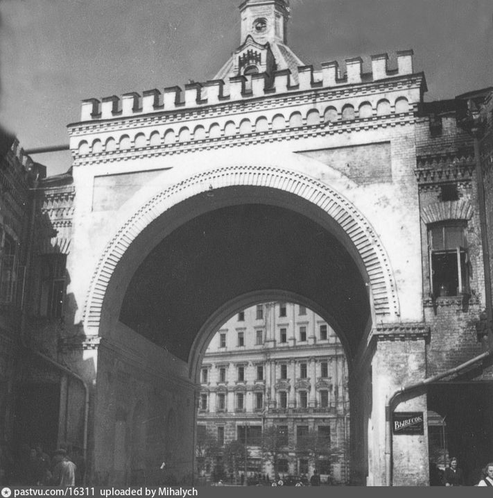 Третьяковские ворота