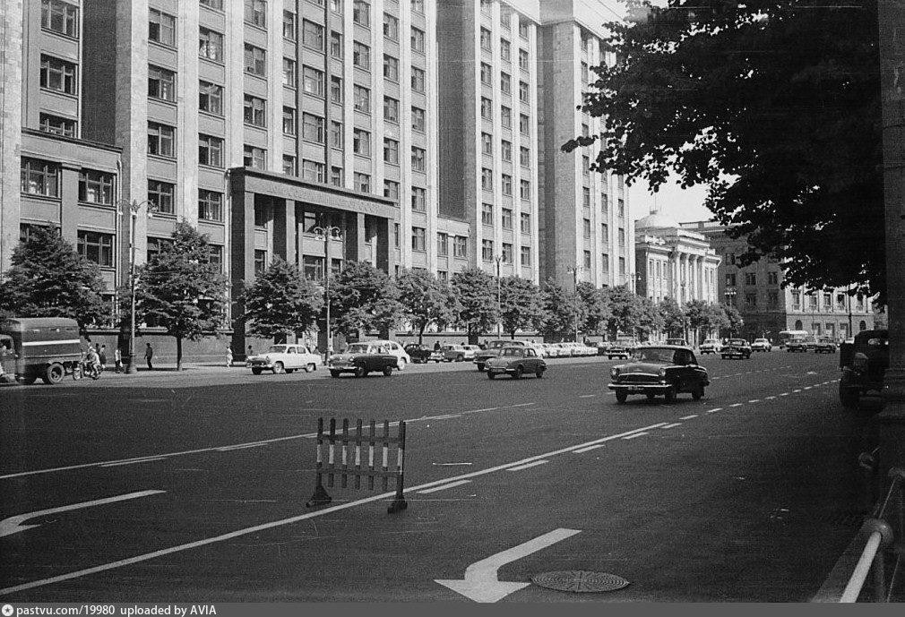 Проспект маркса. Охотный ряд 1990. Тверская улица 90е. СССР Москва проспект Маркса.