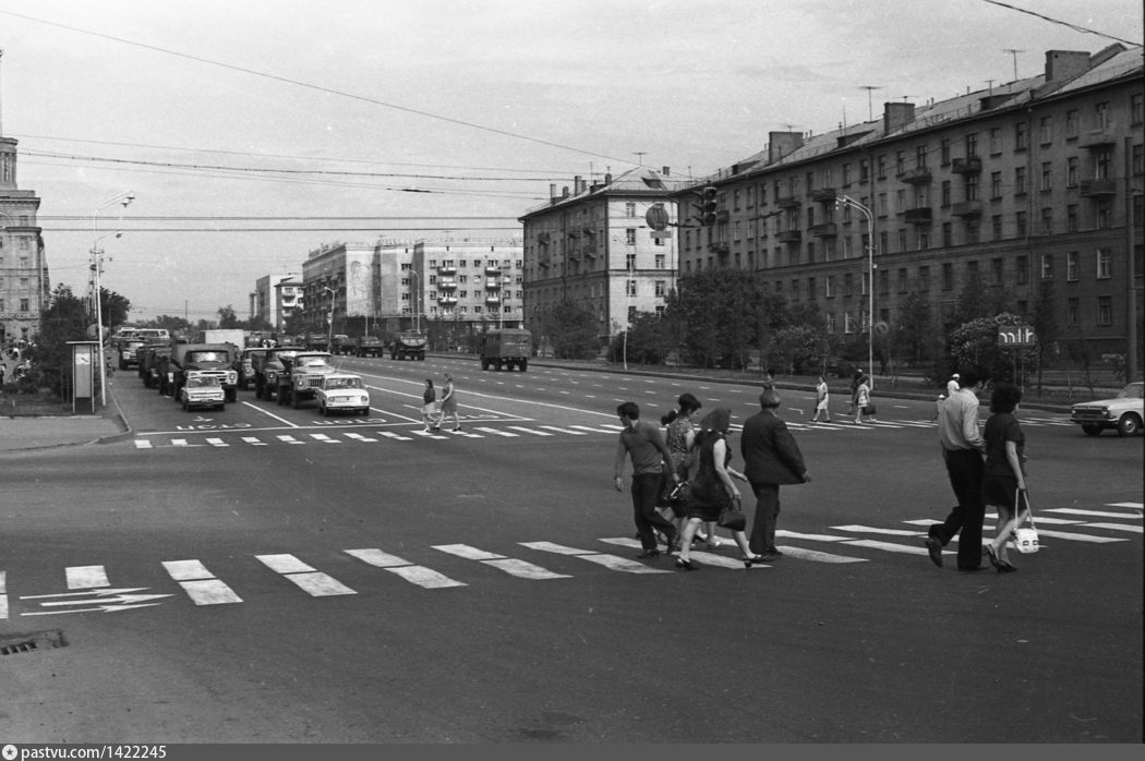 Ленинградская площадь