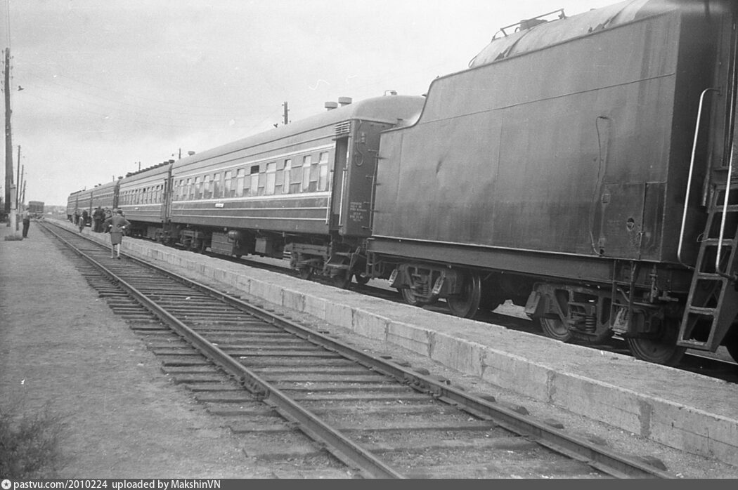Предохранительный тупик на схеме. Улавливающий тупик на схеме станции. Способы маневров. Осаживание вагонов. Композиция пассажирского поезда.
