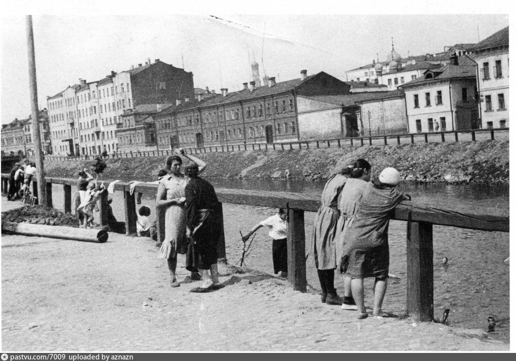 Водоотводный канал в москве старые