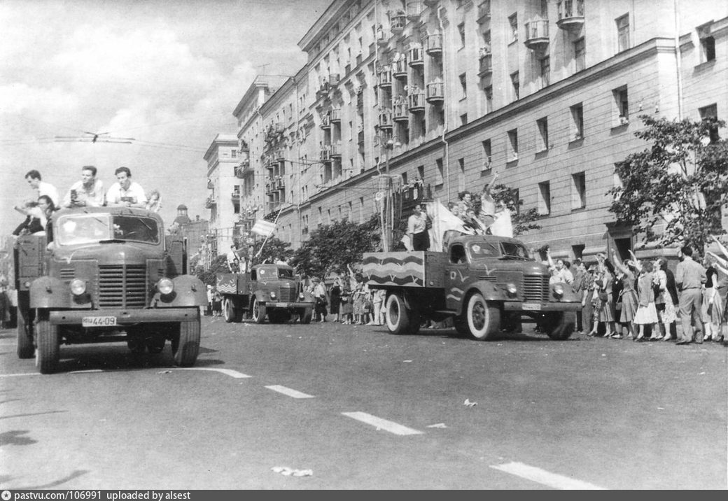 Фестиваль молодежи и студентов в москве 1985 фото