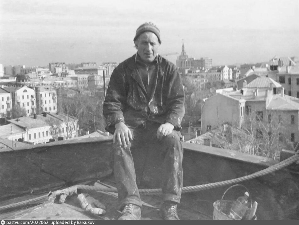 Вид  с крыши дома №15а по Печатникову переулку