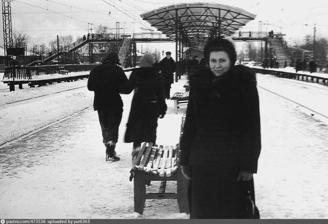 На перекрёстке улиц Победы и Садового проезда, 1988 год Первый дом на фотографии