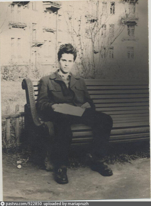 Улица Гончарова, 17 к.2. Двор