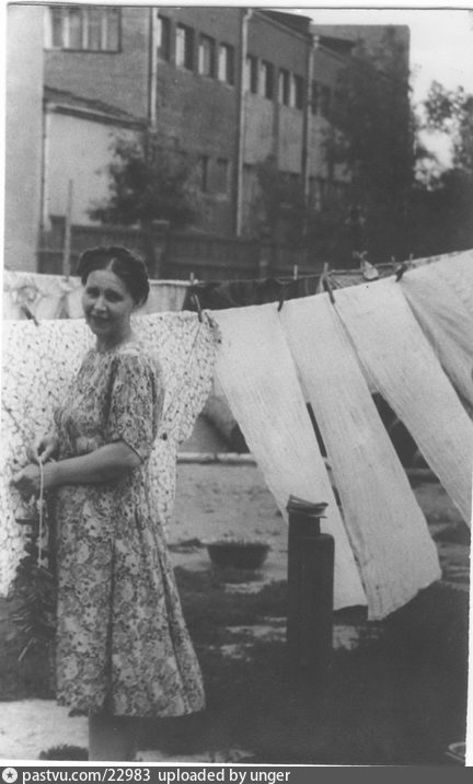 Петровско-Разумовский пр-д. Двор дома 16. Здание нарсуда