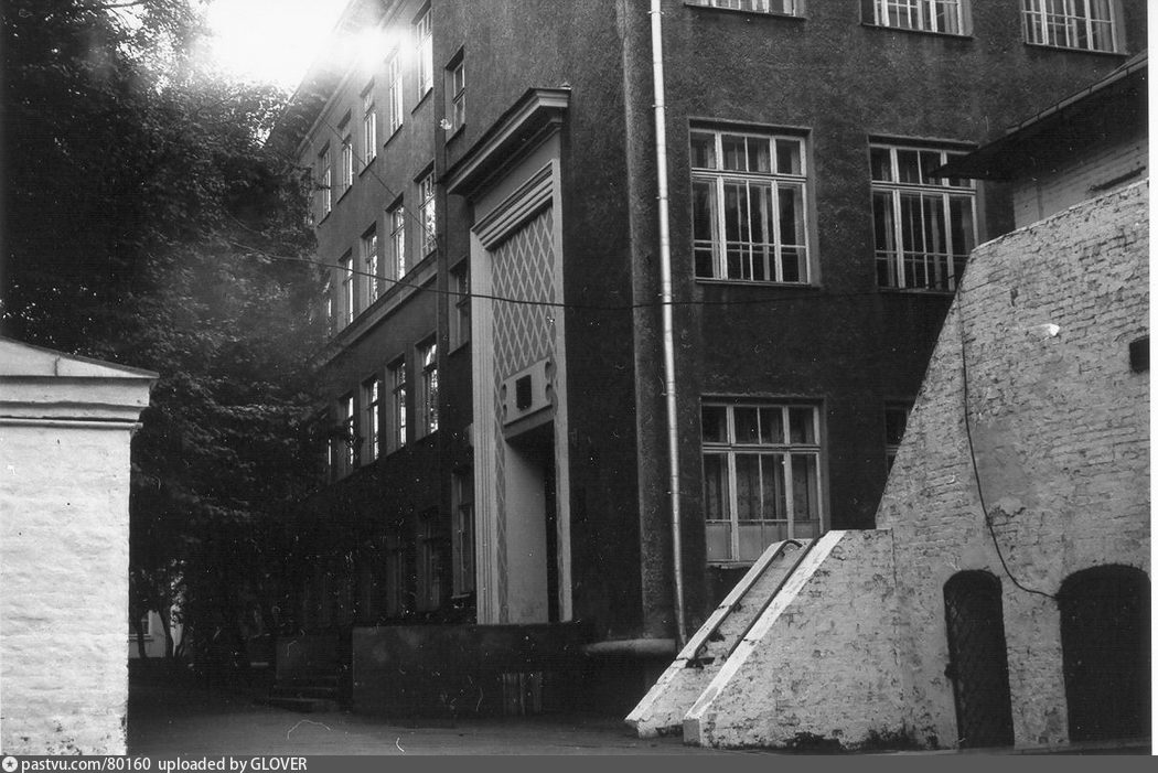 Москва чертольский переулок