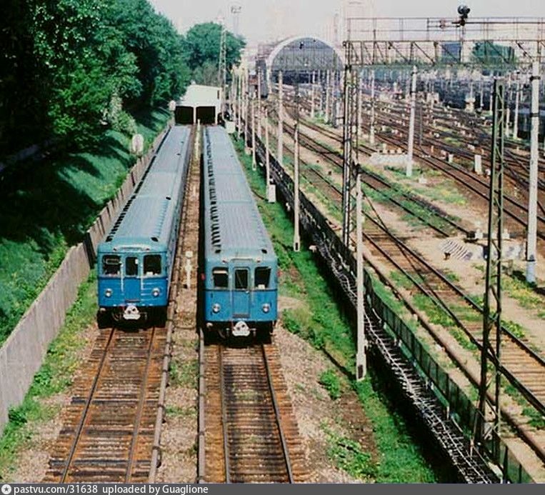 Фото метро студенческая