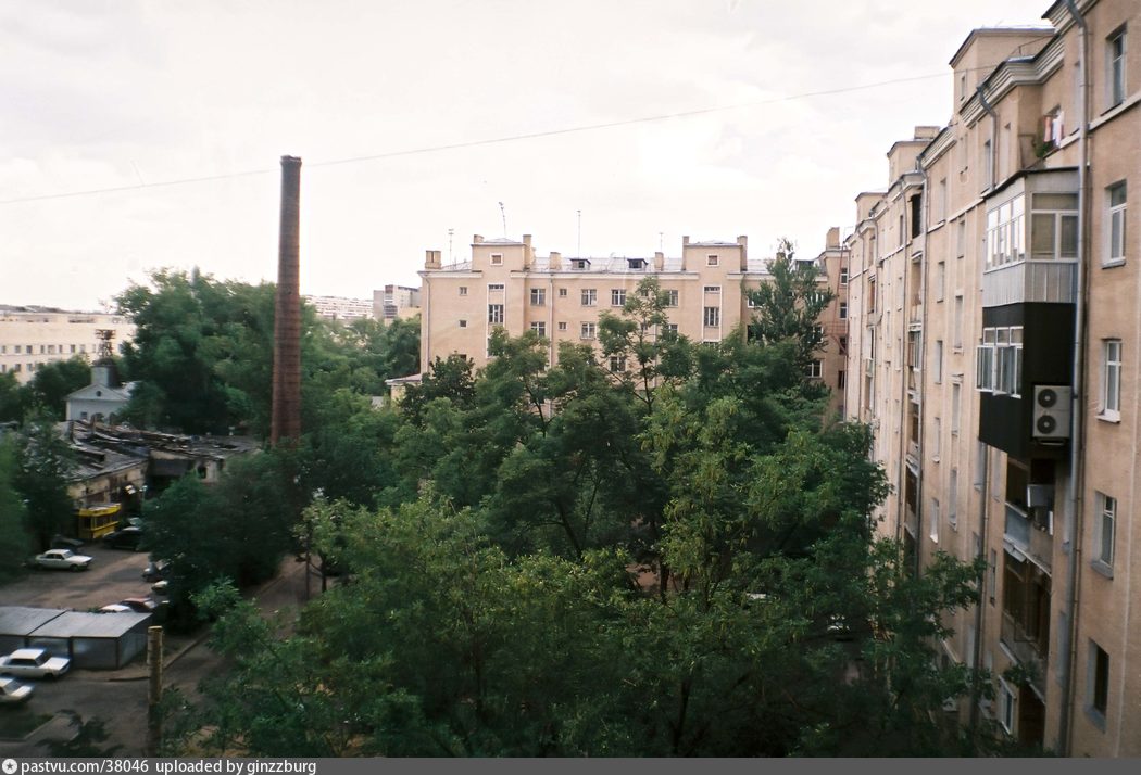 Двор дома 3 по ул. Хавская