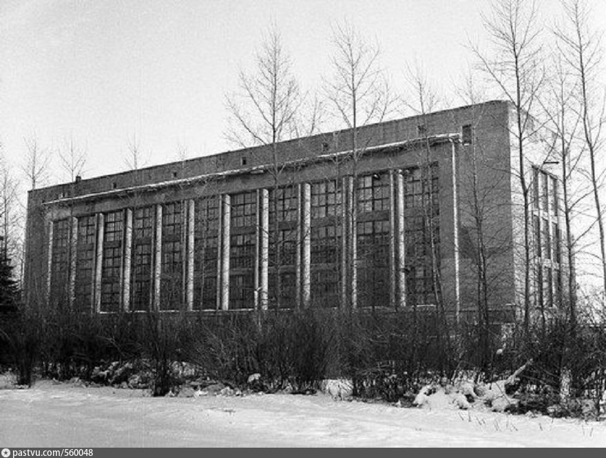 Завод сергиев. Загорский оптико-механический завод. Завод ЗОМЗ Сергиев Посад. Оптико-механический завод Сергиев Посад. Сергиев Посад заводы Загорский механический завод.