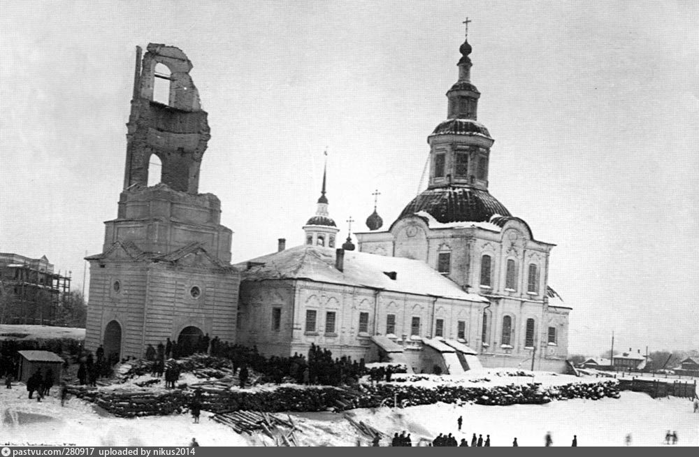 Разрушенные церкви в Казанском Кремле