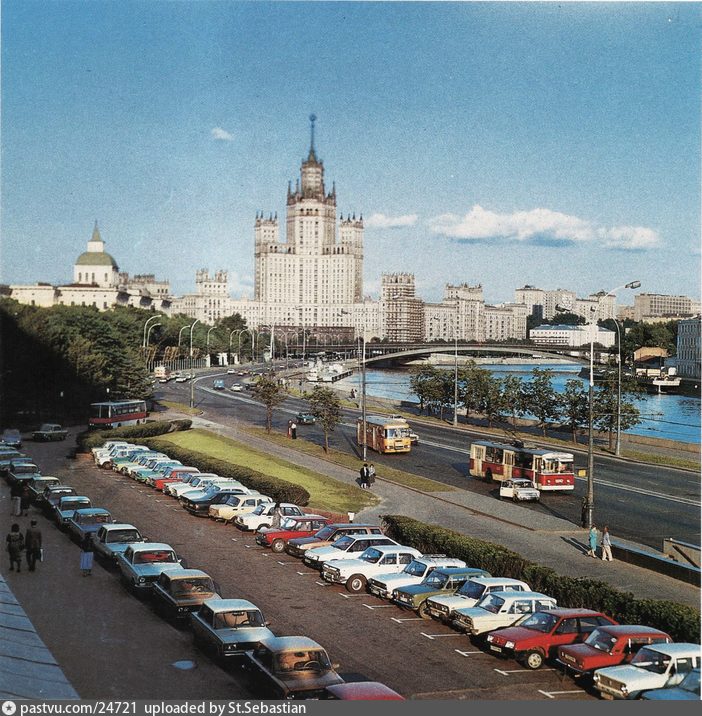 Москворецкая набережная москва фото